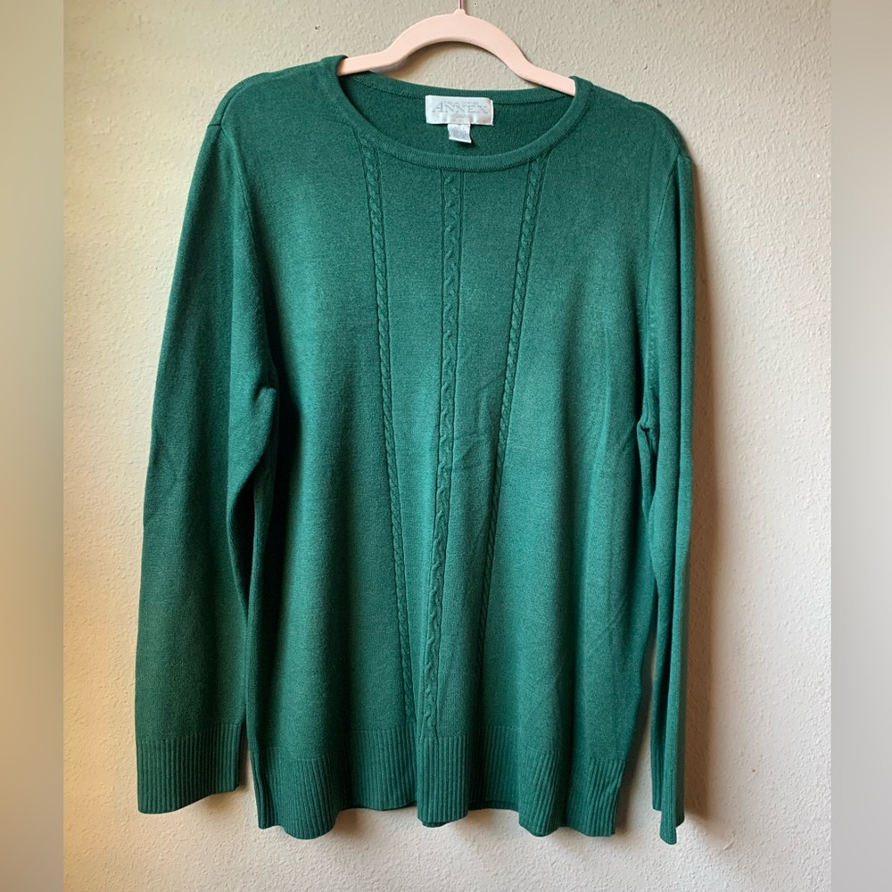 Casual Corner Annex green sweater. Size 1X.